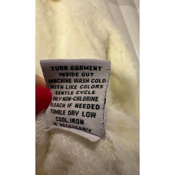 525 Eyelash Soft White Fuzzy Cropped Sweater Holiday Winter Knit Designer - Picture 10 of 16